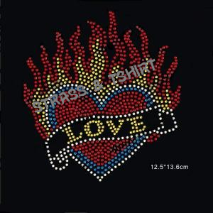 T-shirt - Coeur love flamme en  strass